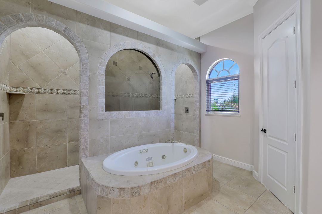 27810 Forester Dr, Bonita Springs, FL 34134