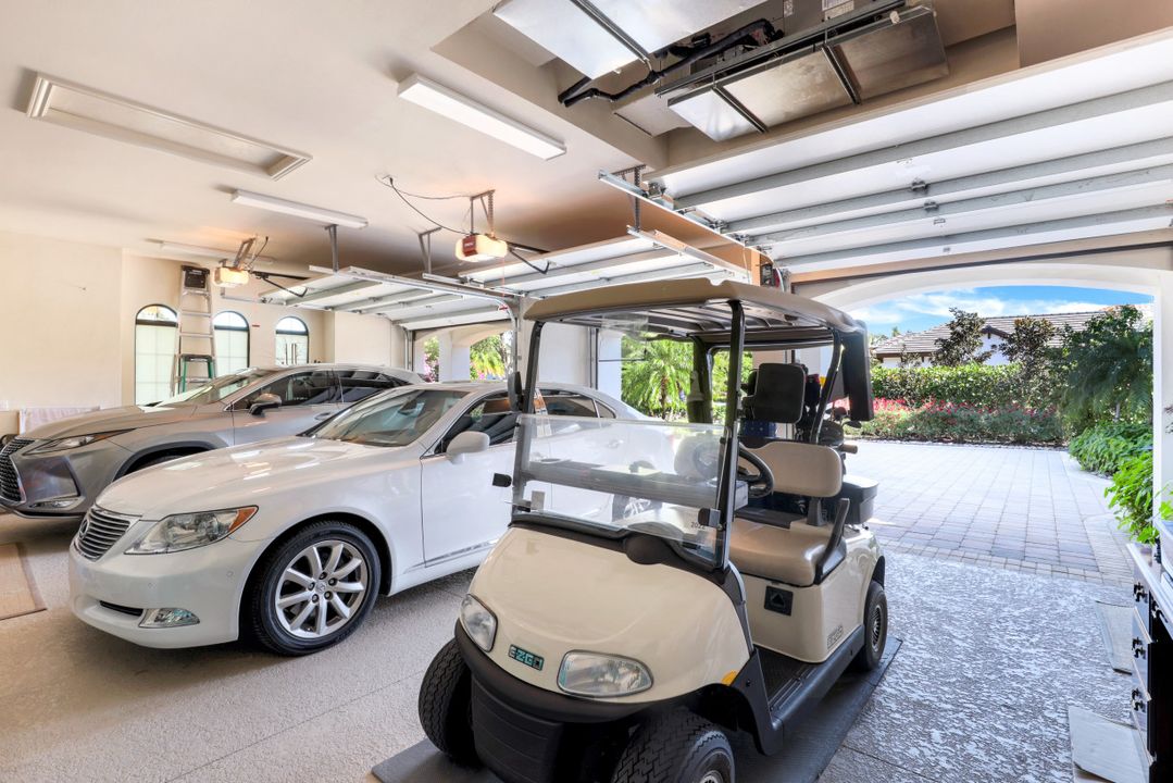 16462 Seneca Way, Naples, FL 34110