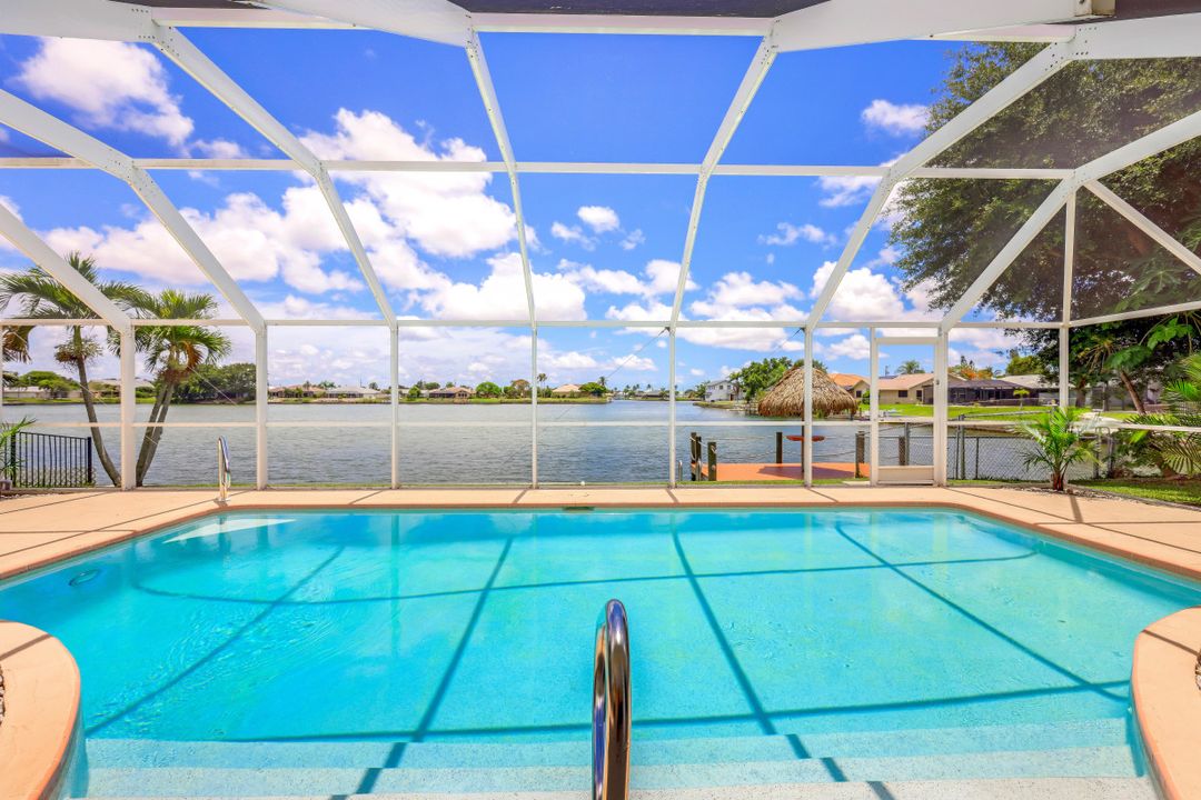 1014 Hancock Bridge Pkwy, Cape Coral, FL 33990