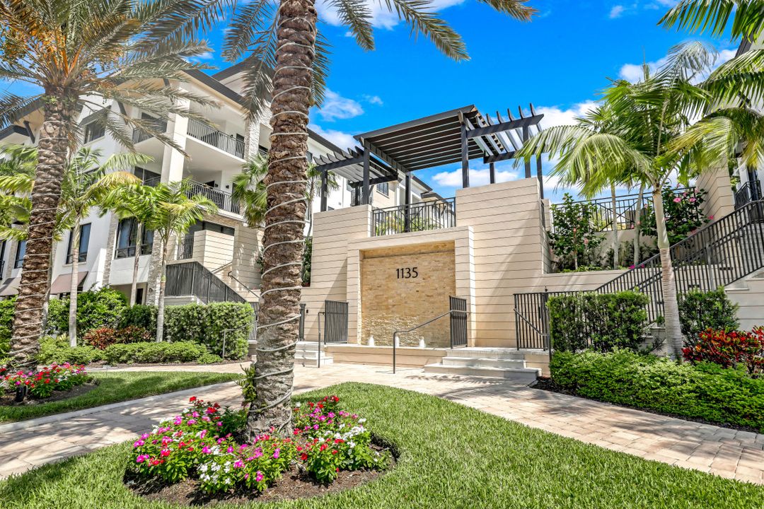 1135 3rd Ave S #Unit 308, Naples, FL 34102