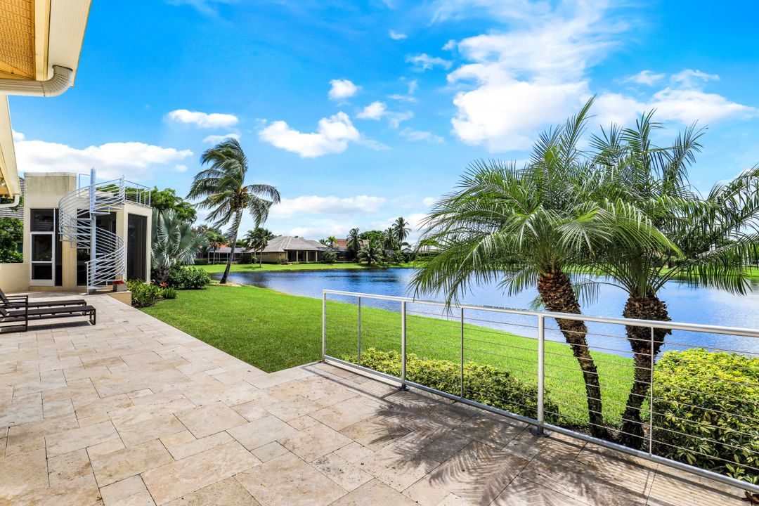 15720 Chatfield Dr, Fort Myers, FL 33908