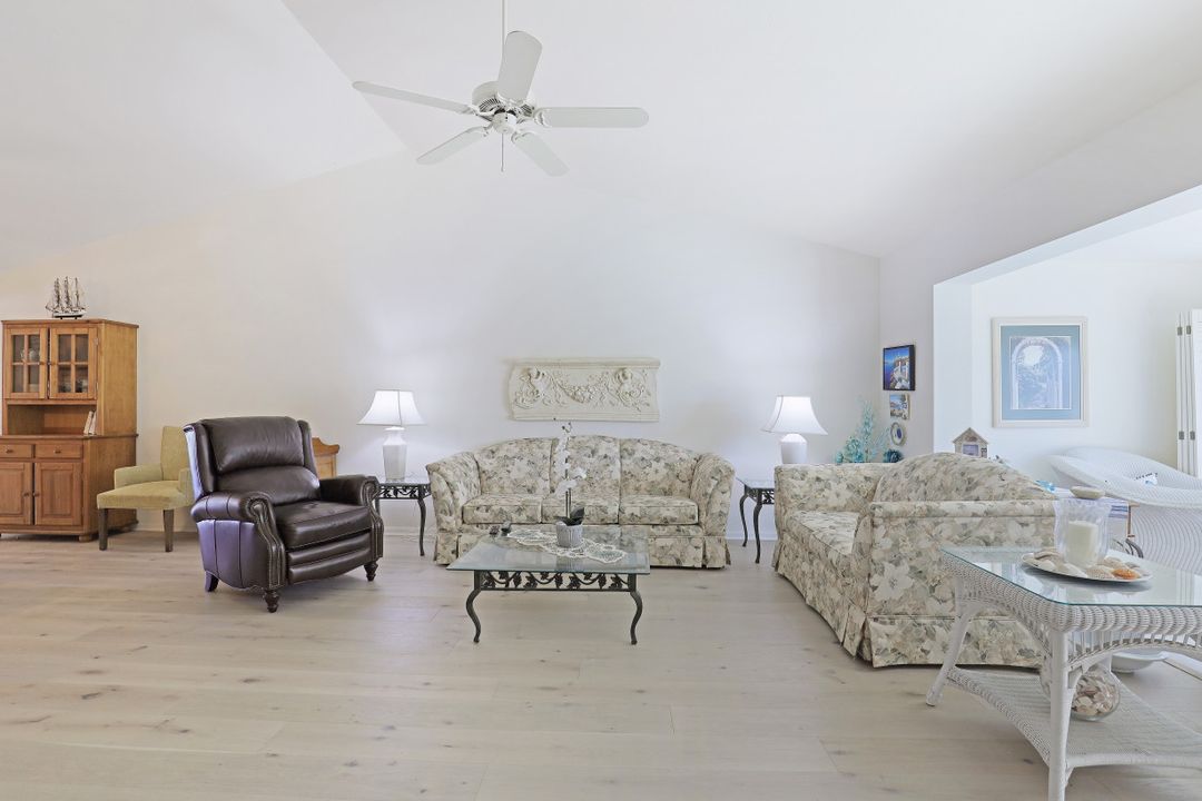 5895 Chanteclair Dr #122, Naples, FL 34108