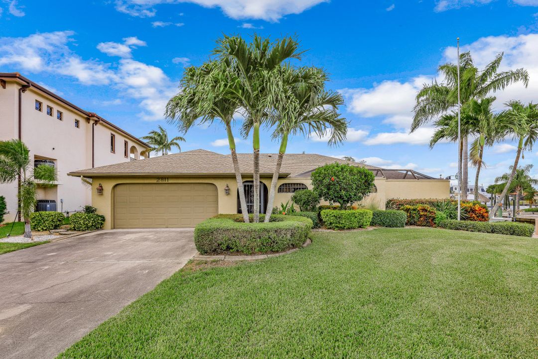2811 SE 19th Pl, Cape Coral, FL 33904