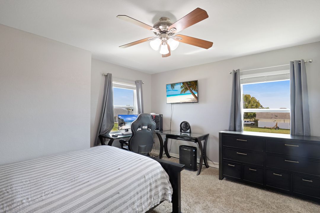 1244 NW 36th Pl, Cape Coral, FL 33993