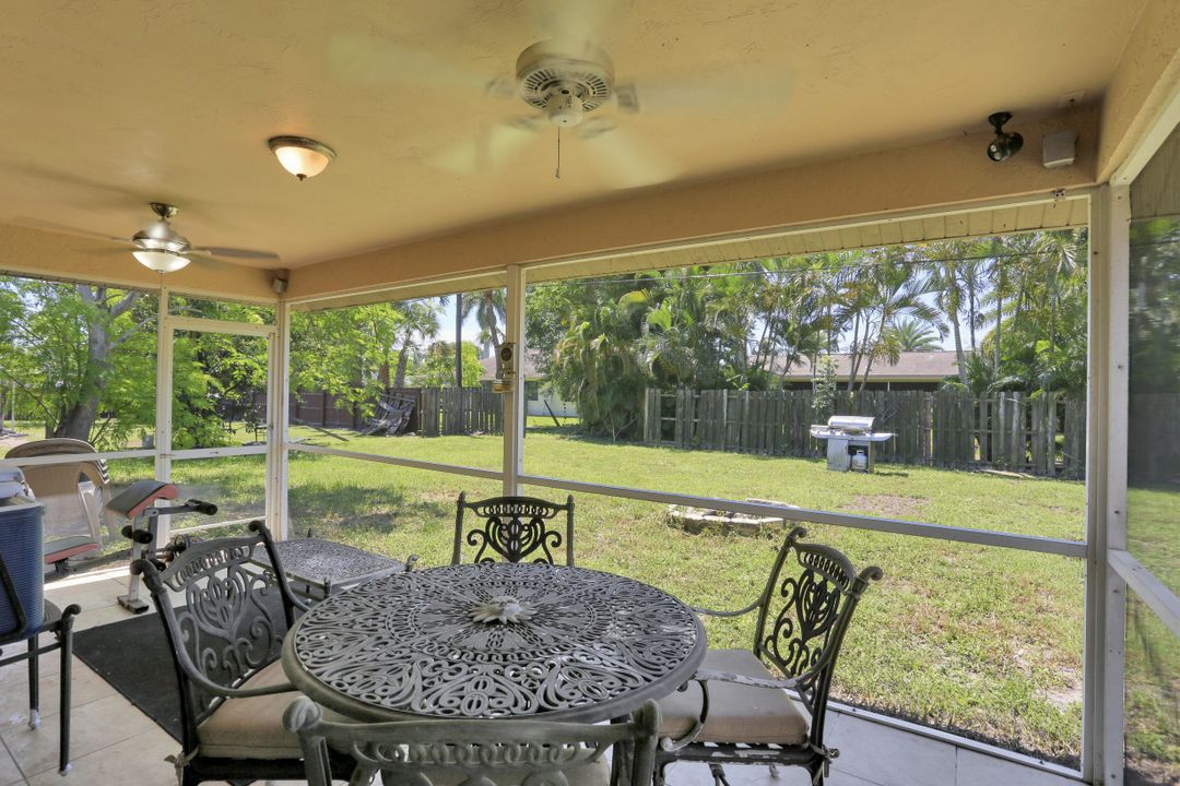 4416 27th Ct SW, Naples, FL 34116