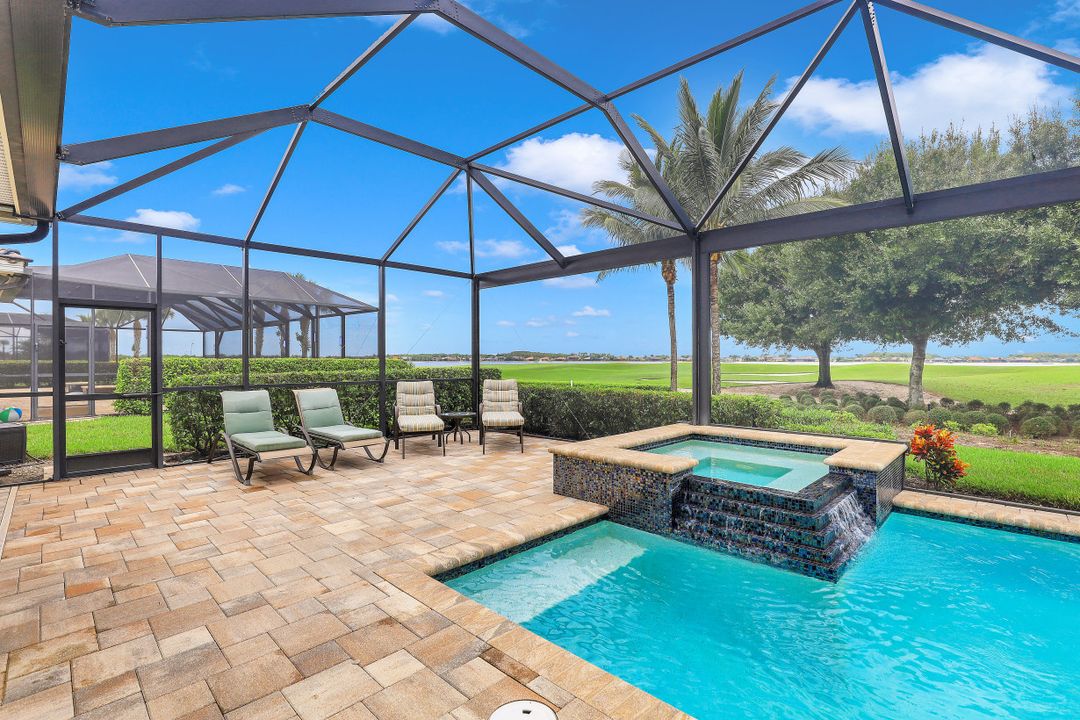 9017 Quarry Dr, Naples, FL 34120