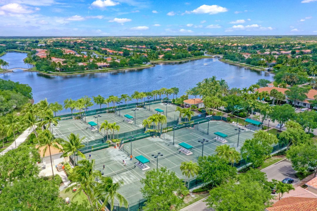 5641 Eleuthera Way, Naples, FL 34119