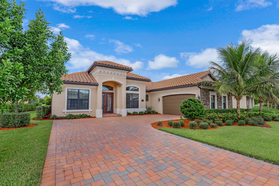 28770 Cavan Ct, Bonita Springs, FL 34135