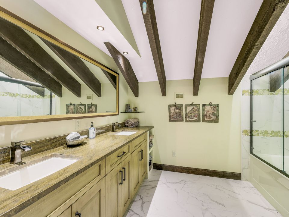 5850 Pelican Bay Blvd, Naples, FL 34108