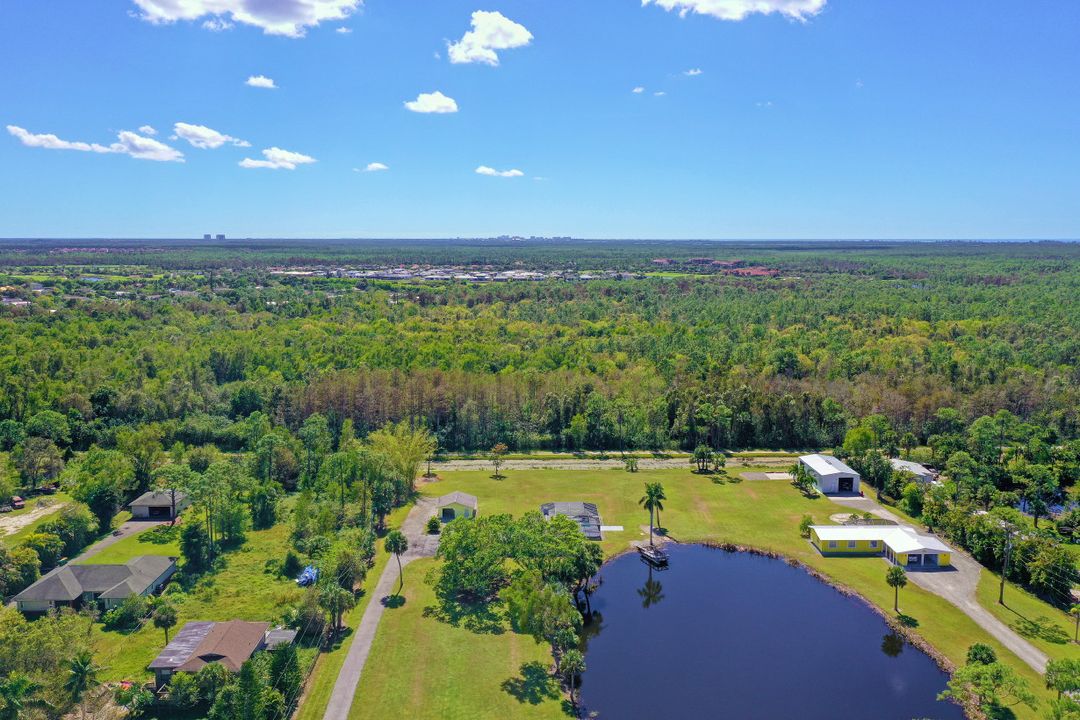 5322 Myrtle Ln, Naples, FL 34113