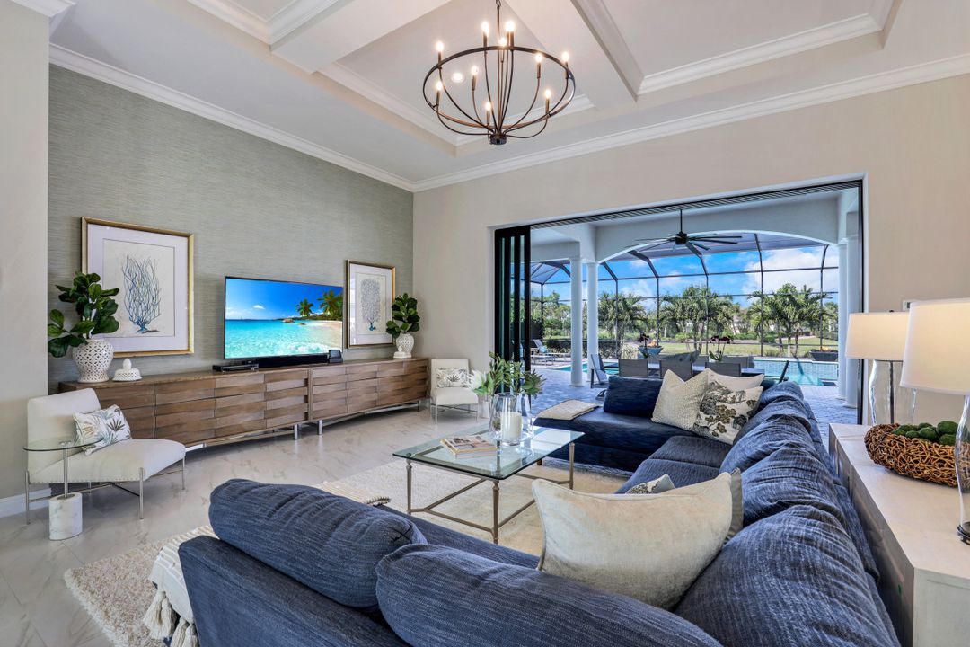 9011 Arrezo Ct, Naples, FL 34119