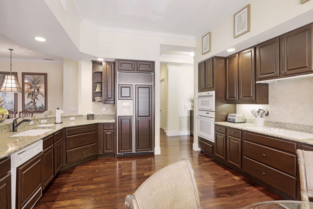 385 Sea Grove Ln #201, Naples, FL 34110