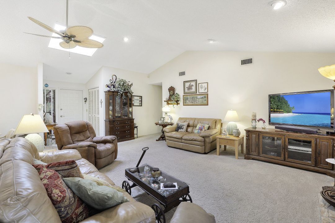 5223 SW 11th Pl, Cape Coral, FL 33914