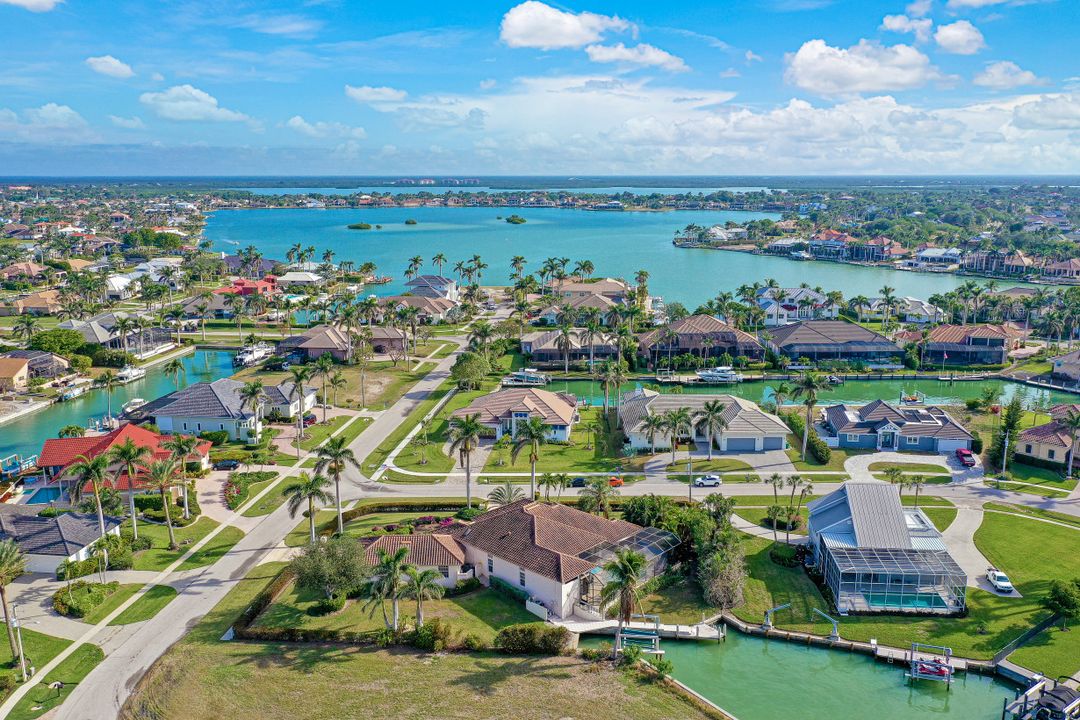 800 Arcadia Ct, Marco Island, FL 34145