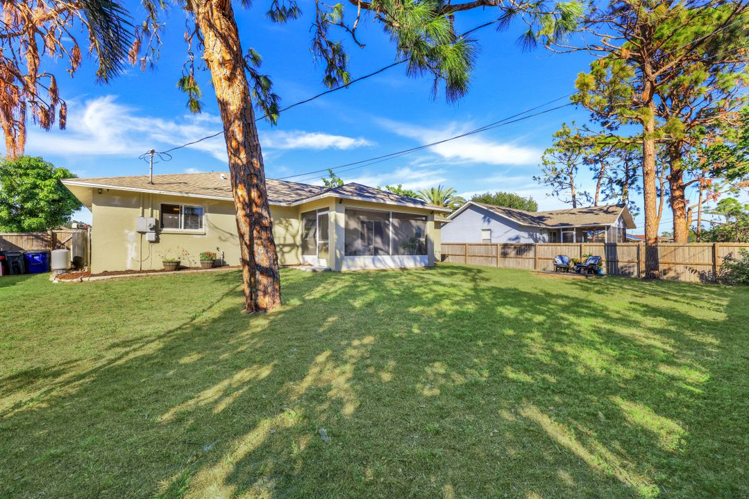 18237 Apple Rd, Fort Myers, FL 33967