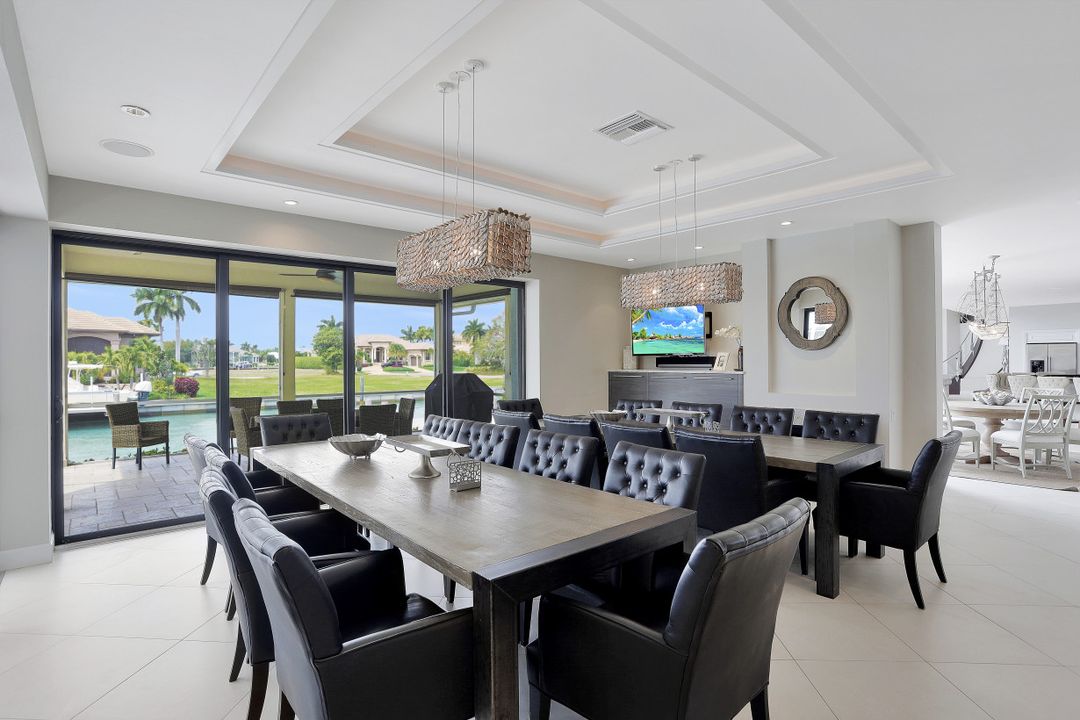 850 Eubanks Ct, Marco Island, FL 34145