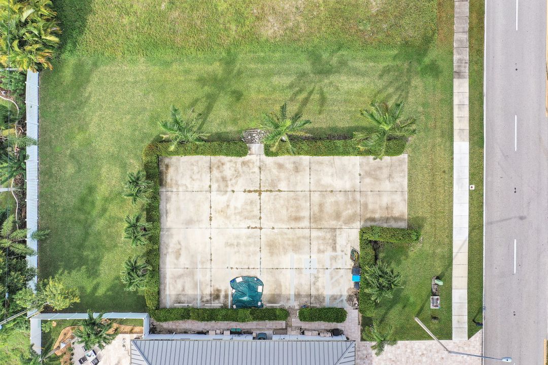 1612 Beach Pkwy W, Cape Coral, FL 33914