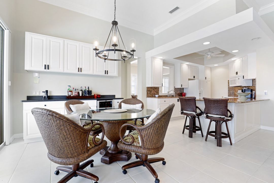 2888 Hatteras Way, Naples, FL 34119