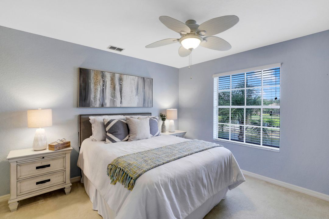 1370 Weeping Willow Ct, Cape Coral, FL 33909