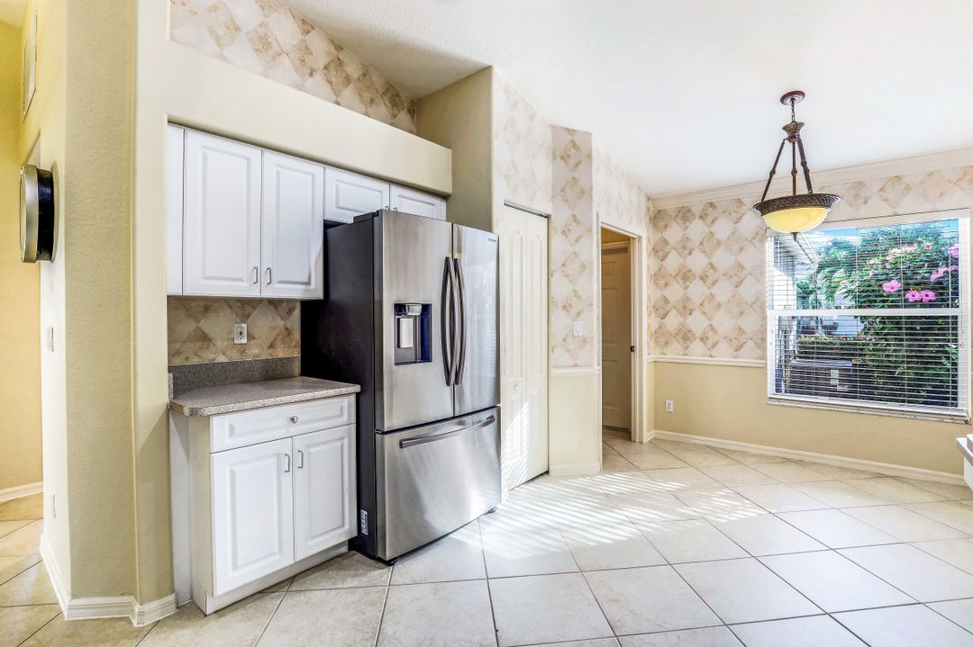 8388 Ibis Cove Cir, Naples, FL 34119