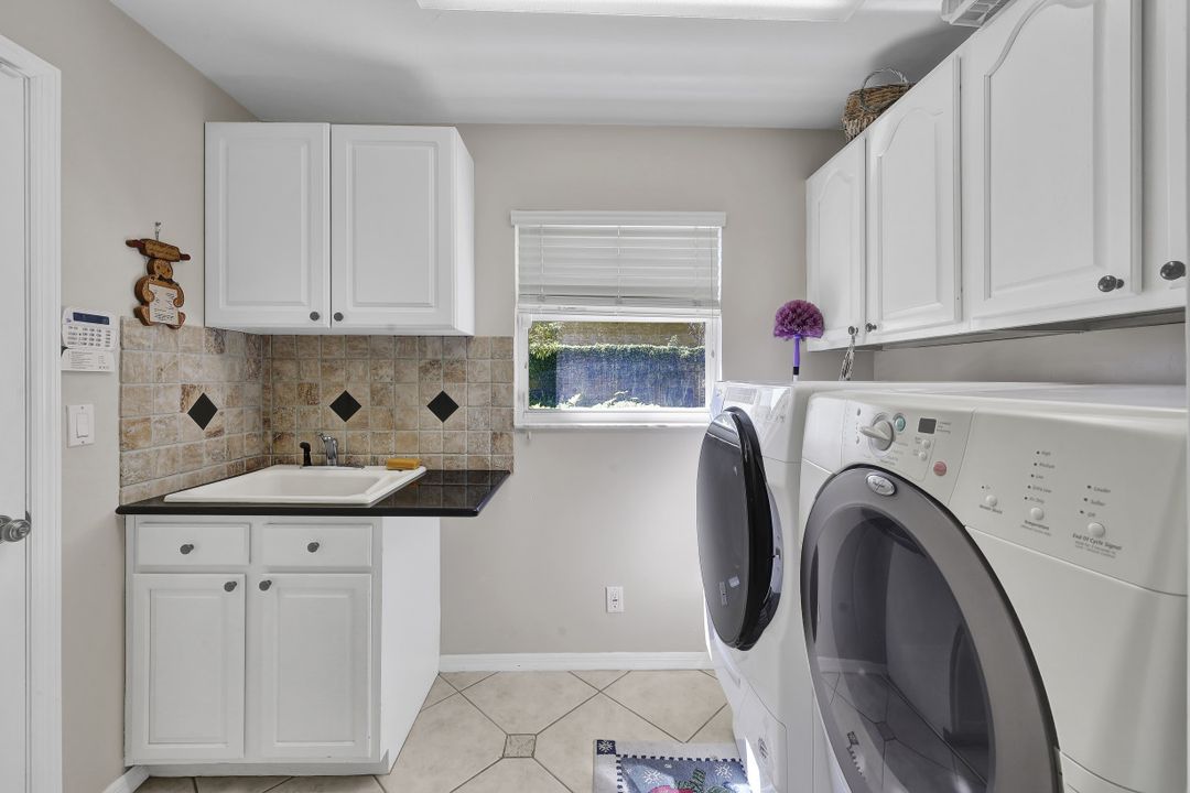 131 Plantation Cir, Naples, FL 34104