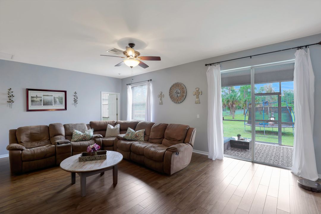 3531 12th Ave NE, Naples, FL 34120