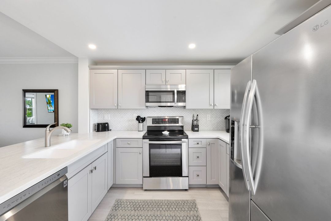 861 S Collier Blvd #305, Marco Island, FL 34145