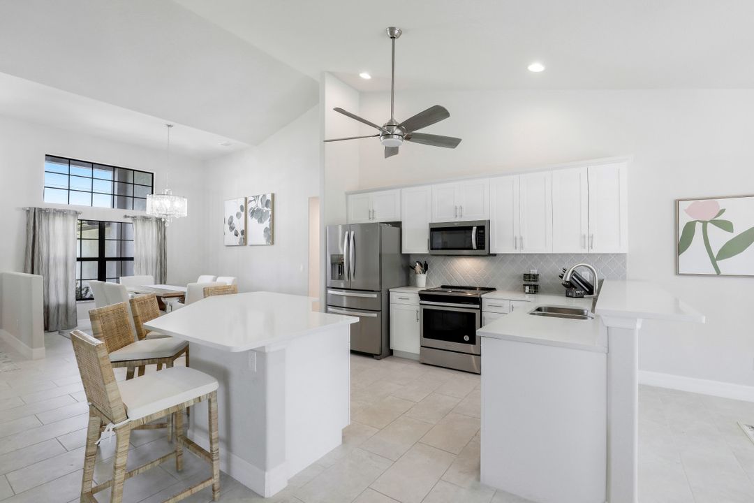 2016 SW 28th Ln, Cape Coral, FL 33914