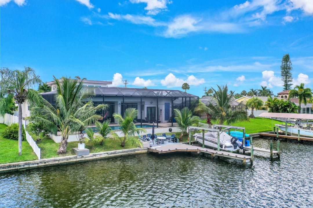 4812 Pelican Blvd, Cape Coral, FL 33914