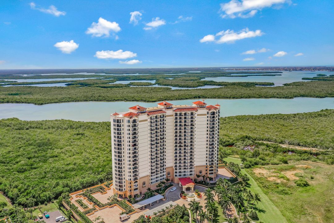 1050 Borghese Ln #303, Naples, FL 34114