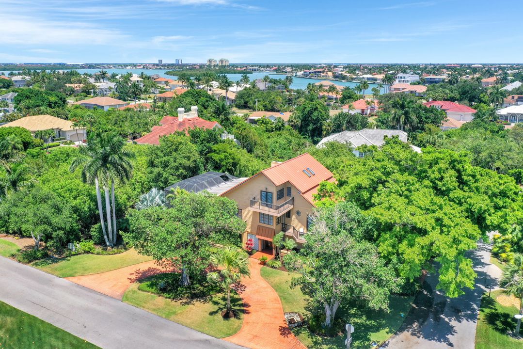 376 Leatherfern Ln, Marco Island, FL 34145