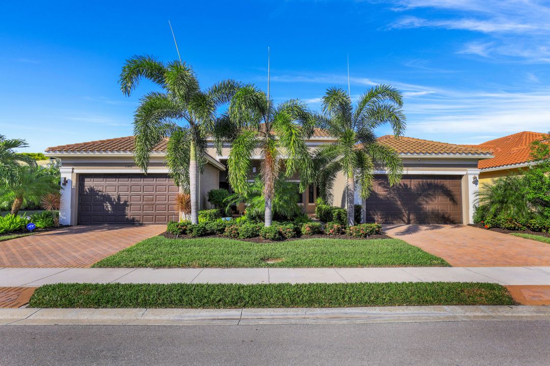 13459 Sumter Ln, Naples, FL 34109