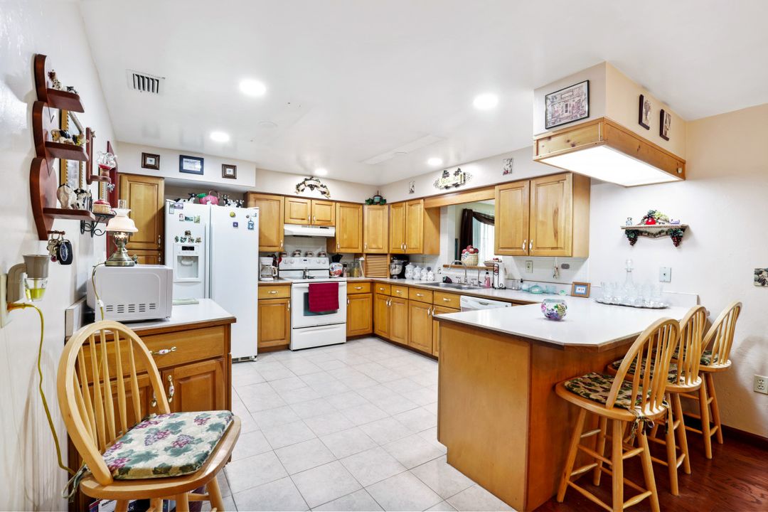 6630 Carmelita Dr, Fort Myers, FL 33905