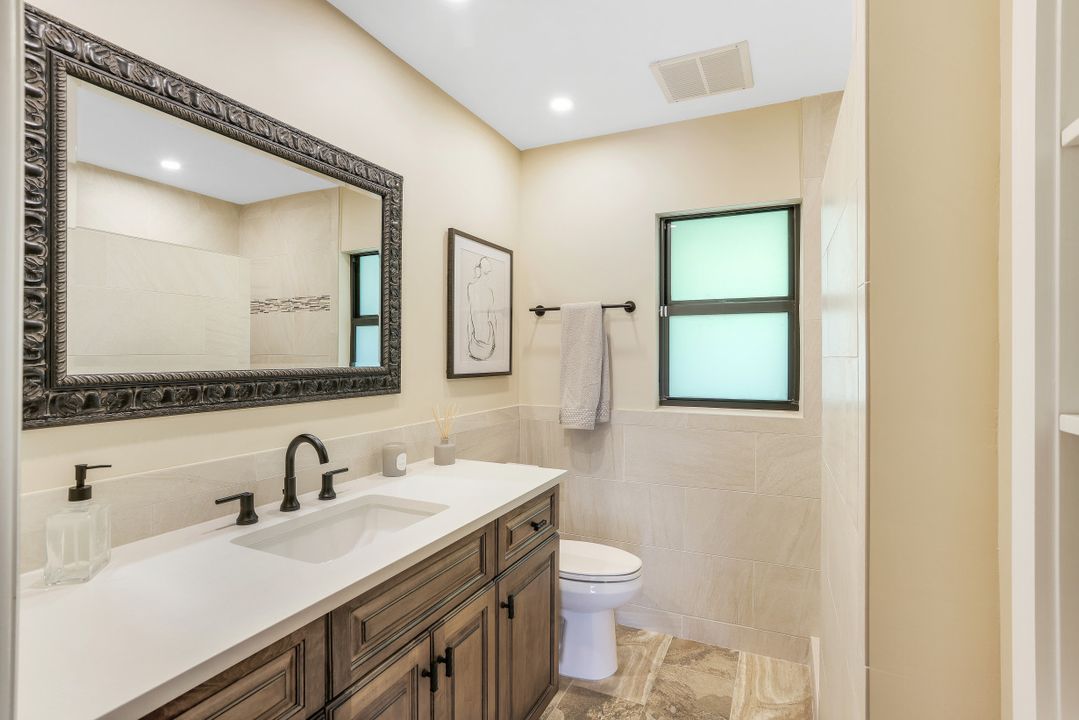 6846 Trail Blvd, Naples, FL 34108