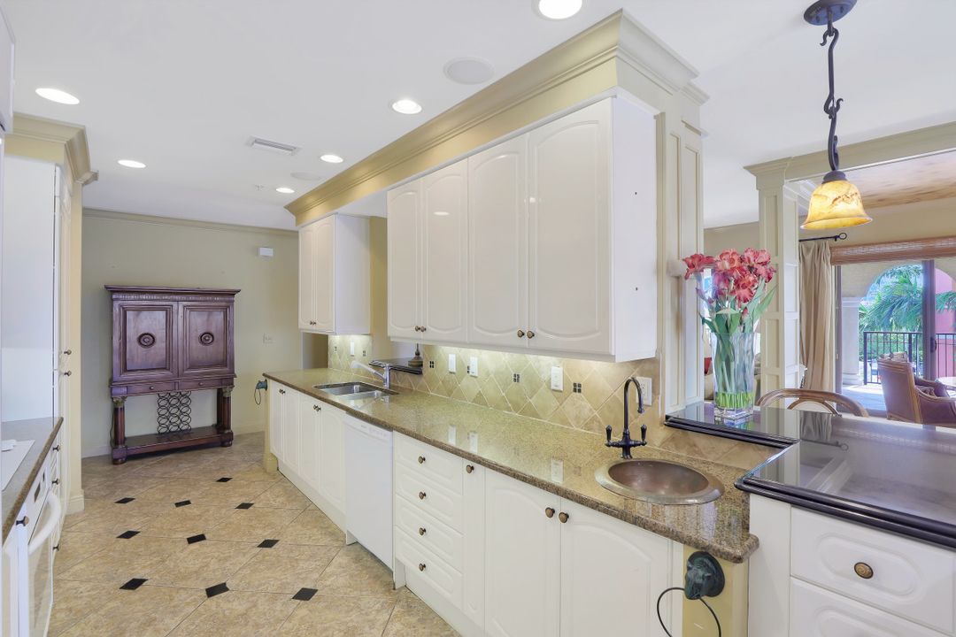 740 N Collier Blvd #201, Marco Island, FL 34145