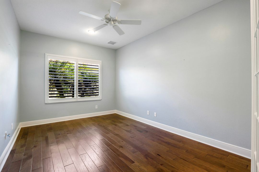 14559 Grapevine Dr, Naples, FL 34114