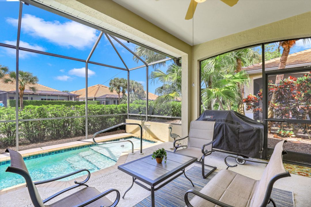 12655 Fox Ridge Dr, Bonita Springs, FL 34135