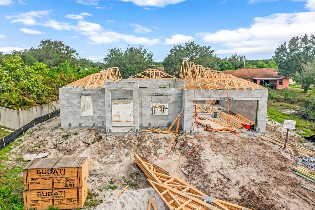 431 Pinafore Ave, Lehigh Acres, FL 33974