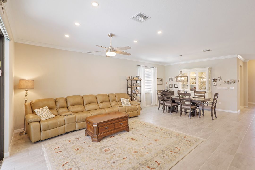 19813 Bittersweet Ln, Estero, FL 33928