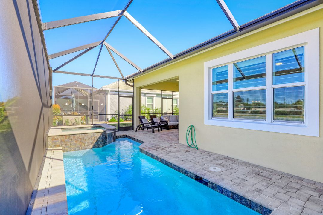 5855 Haiti Dr, Naples, FL 34112