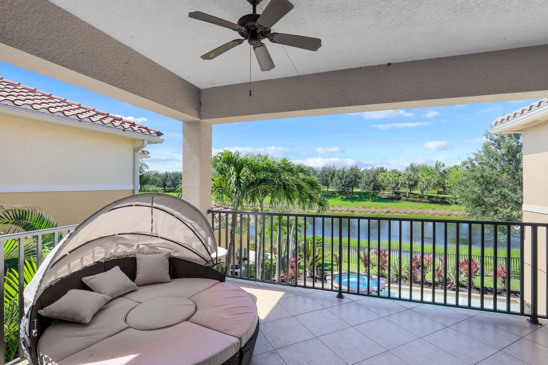 3642 Santaren Ct, Naples, FL 34119