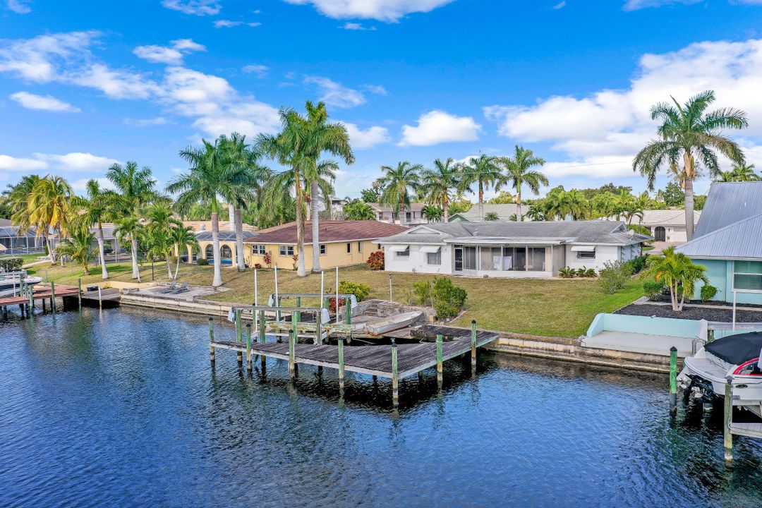 1932 SE 35th St, Cape Coral, FL 33904