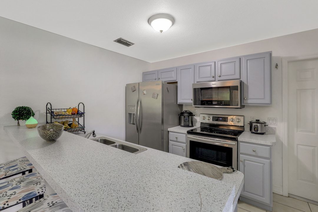 3660 20th Ave SE, Naples, FL 34117