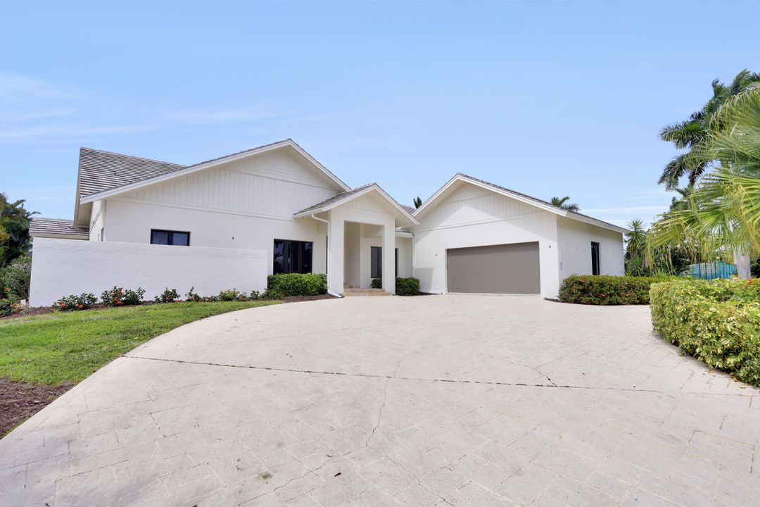 850 Eubanks Ct, Marco Island, FL 34145