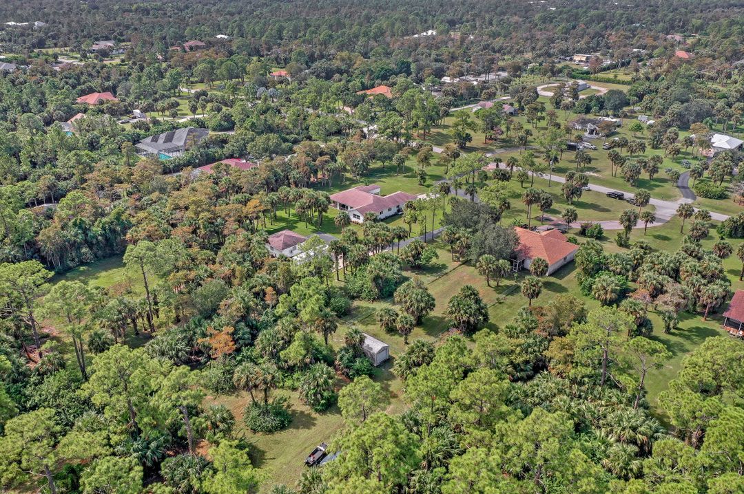 330 17th St SW, Naples, FL 34117