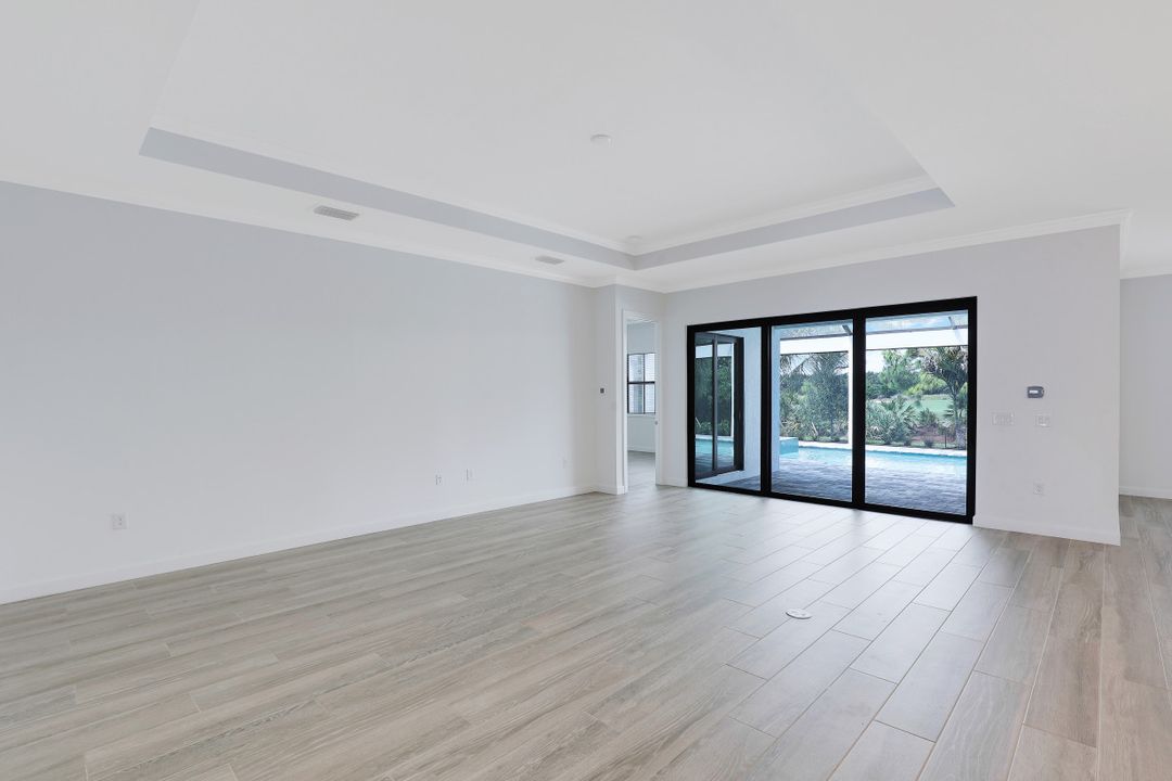 3139 Heather Glen Ct, Naples, FL 34114