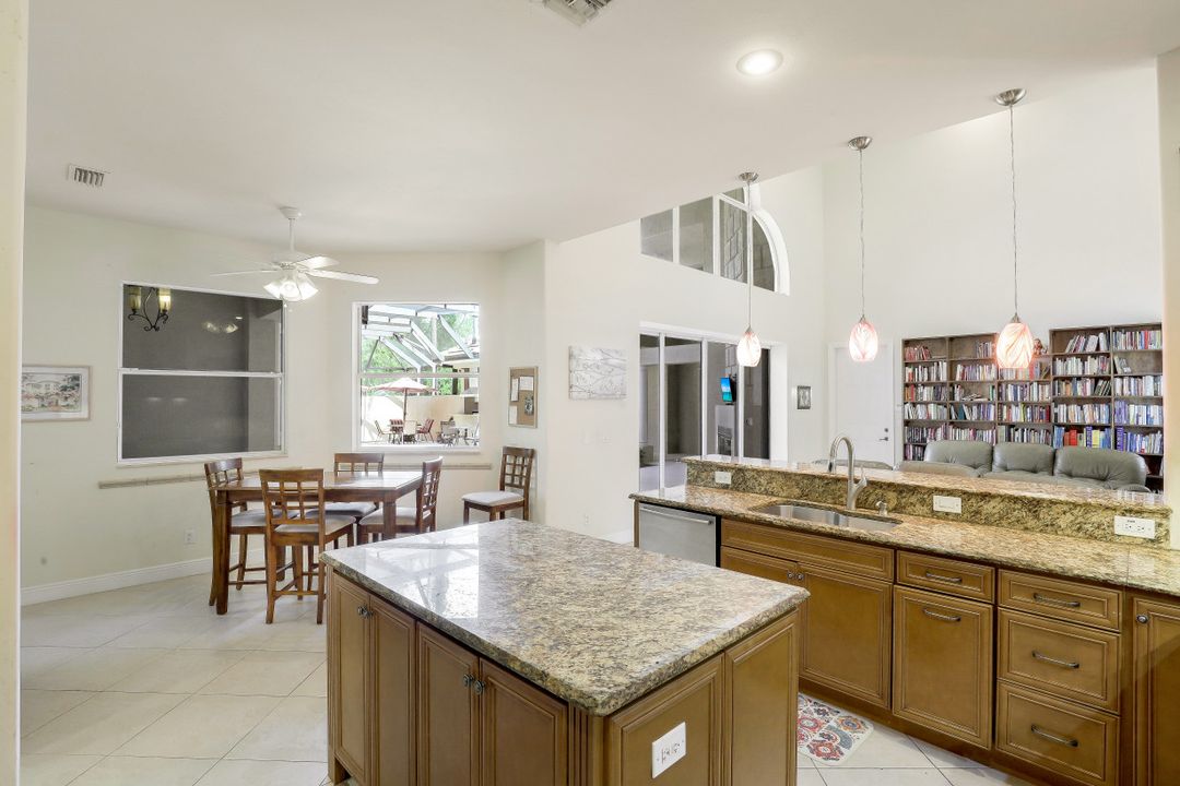 3660 7th Ave NW, Naples, FL 34120