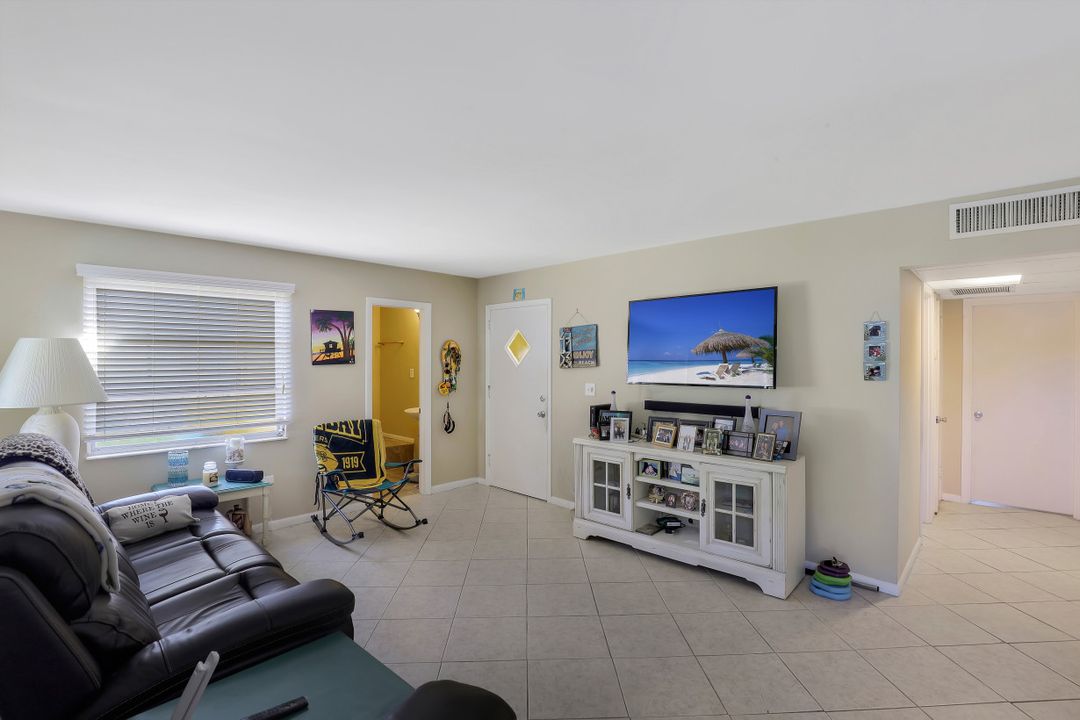 235 Ibis St, Fort Myers Beach, FL 33931