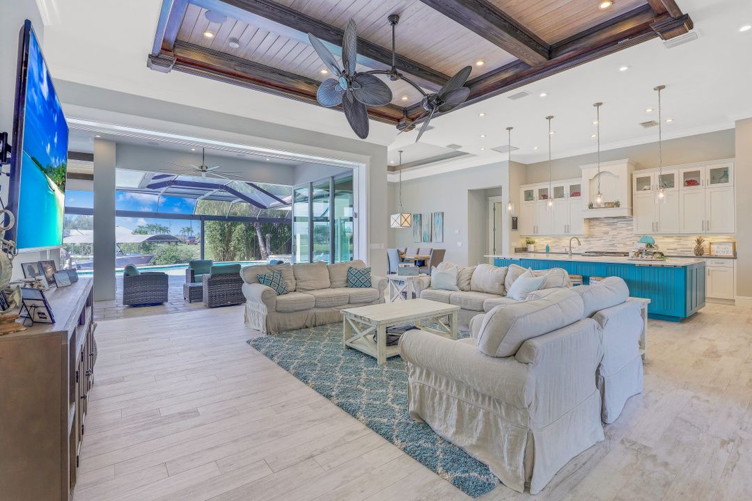 921 W Cape Estates Cir, Cape Coral, FL 33993