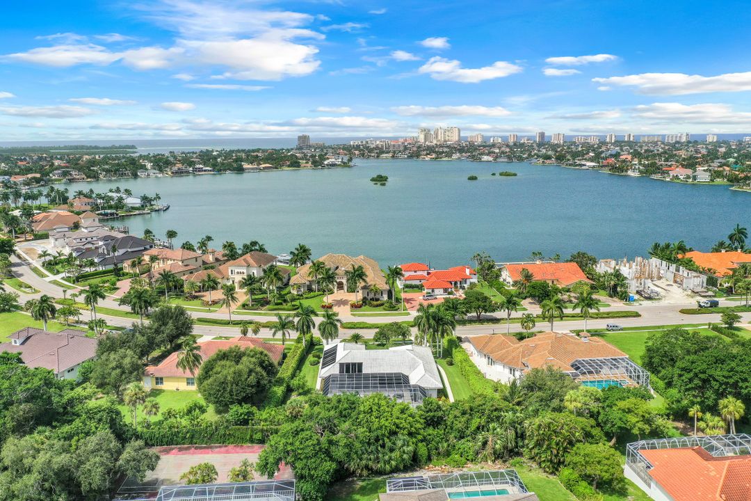 621 S Barfield Dr, Marco Island, FL 34145